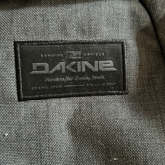 Dakine Backpack - Picture 2 of 7